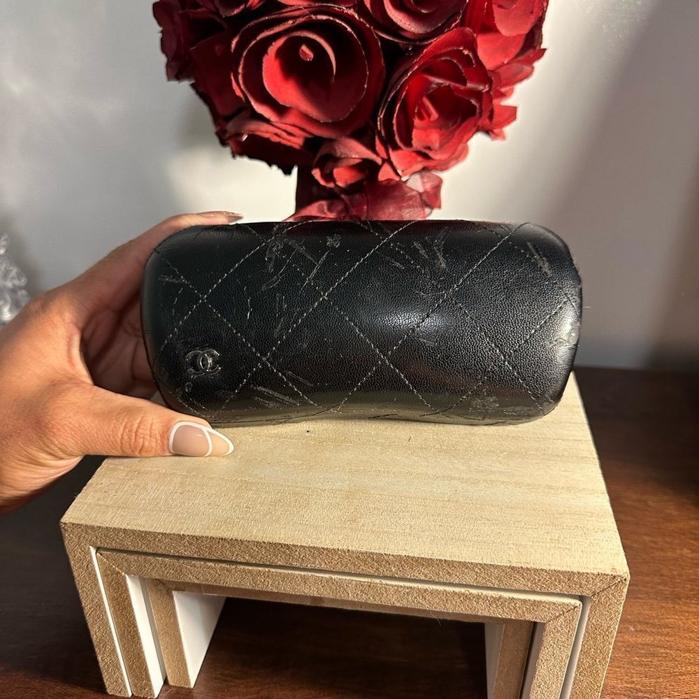 CHANEL VINTAGE SUNGLASSES BLACK CASE ONLY - Picture 1 of 8